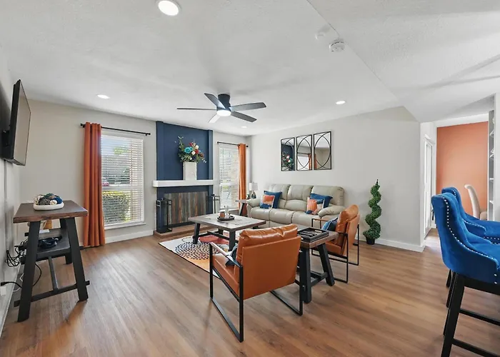 Big Soccer Games 2026, Media, Workers & Guests, 2br, 2ba Condo, 29 Nights Or *